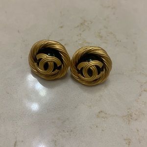 Vintage Chanel earrings black and gold